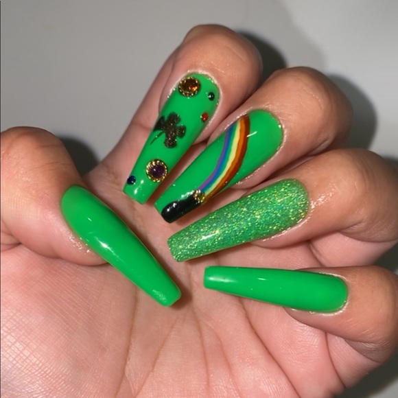 St. Patrick’s Day Press on Nails - Picture 3 of 4